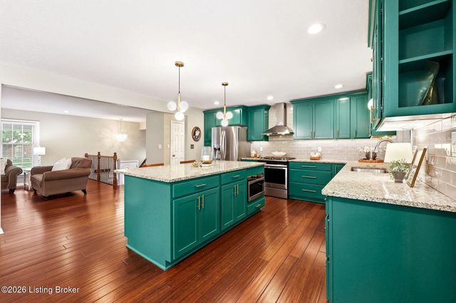 2410 Mahan Dr, Louisville, KY 40299