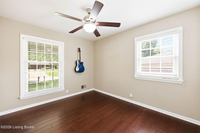 2410 Mahan Dr, Louisville, KY 40299