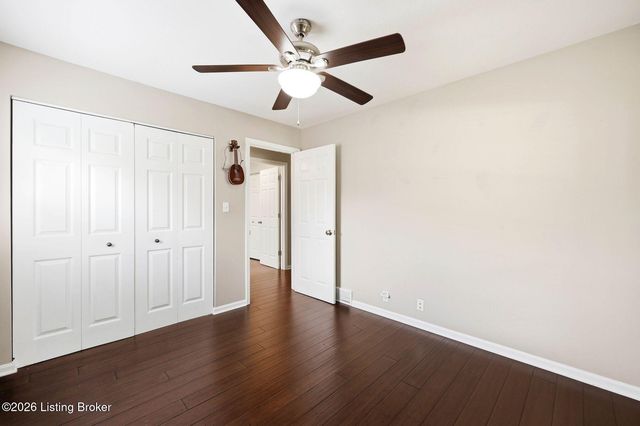 2410 Mahan Dr, Louisville, KY 40299