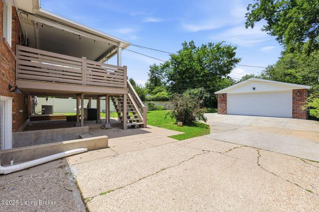 2410 Mahan Dr, Louisville, KY 40299