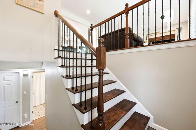 2410 Mahan Dr, Louisville, KY 40299