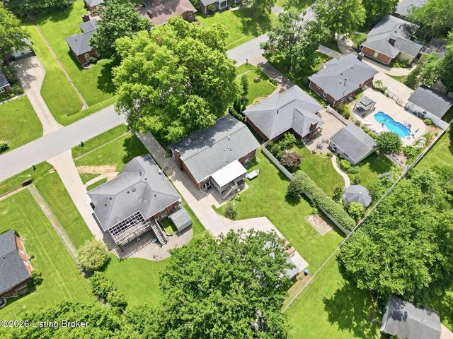 2410 Mahan Dr, Louisville, KY 40299