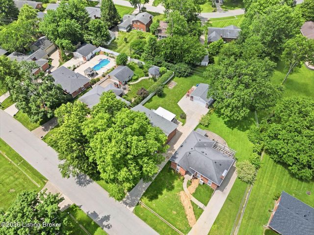 2410 Mahan Dr, Louisville, KY 40299