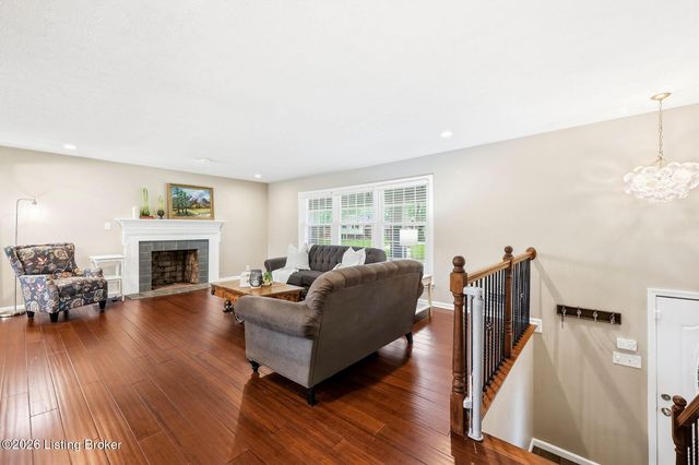 2410 Mahan Dr, Louisville, KY 40299