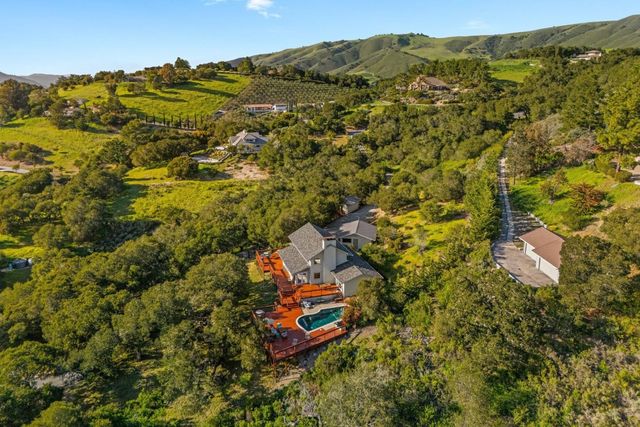 31485 Via Las Rosas, Carmel Valley, CA 93924