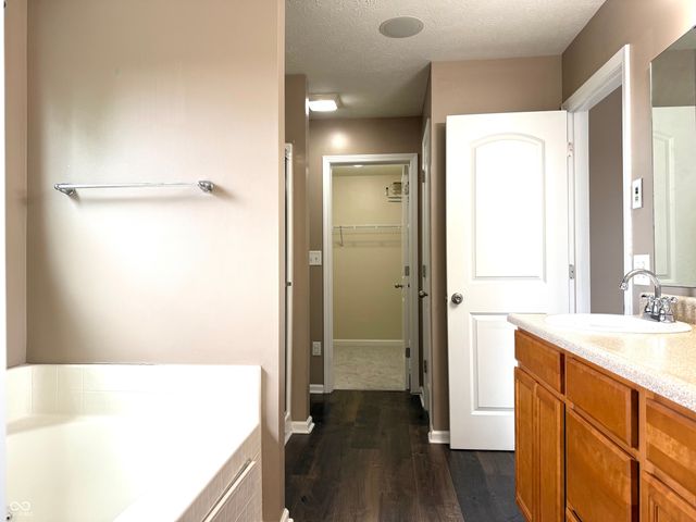 15340 Atkinson Drive, Noblesville, IN 46060