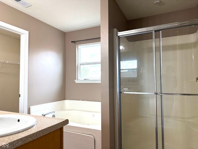 15340 Atkinson Drive, Noblesville, IN 46060