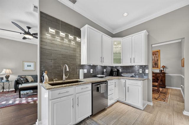 1800 Trail Ridge Lane, Flower Mound, TX 75028