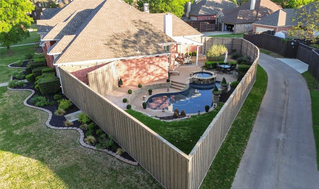 1800 Trail Ridge Lane, Flower Mound, TX 75028