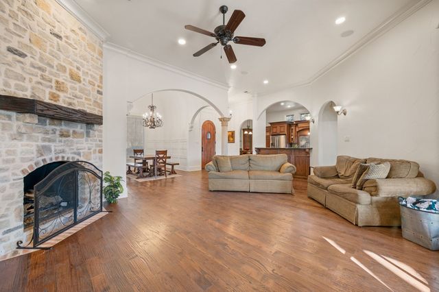 2208 Fair Oaks Drive, Bridgeport, TX 76426