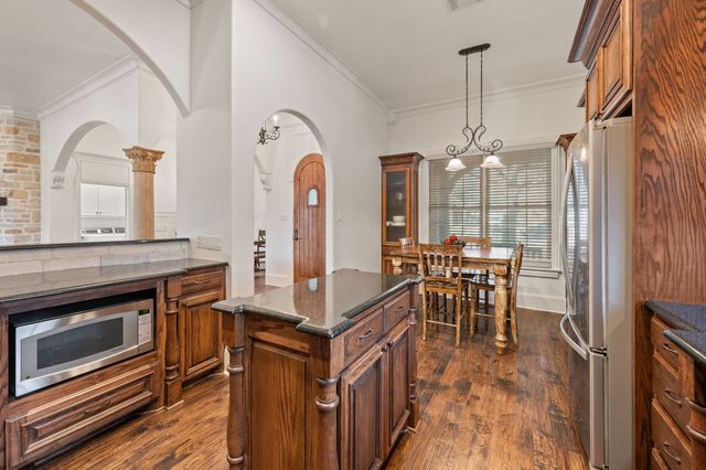 2208 Fair Oaks Drive, Bridgeport, TX 76426