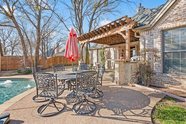 2208 Fair Oaks Drive, Bridgeport, TX 76426