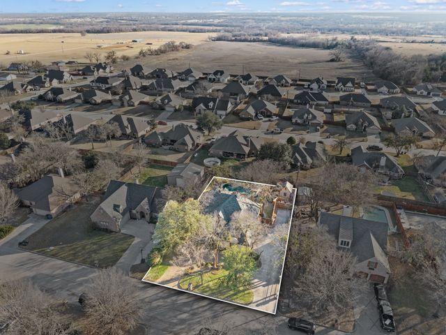 2208 Fair Oaks Drive, Bridgeport, TX 76426