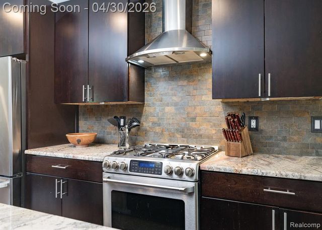 1220 Genesee Drive, Royal Oak, MI 48073