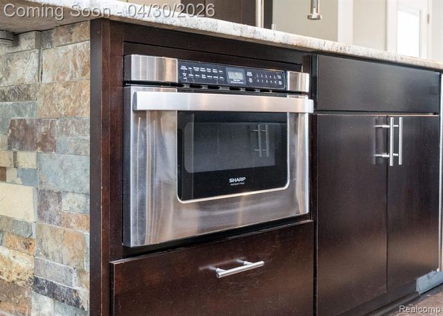 1220 Genesee Drive, Royal Oak, MI 48073