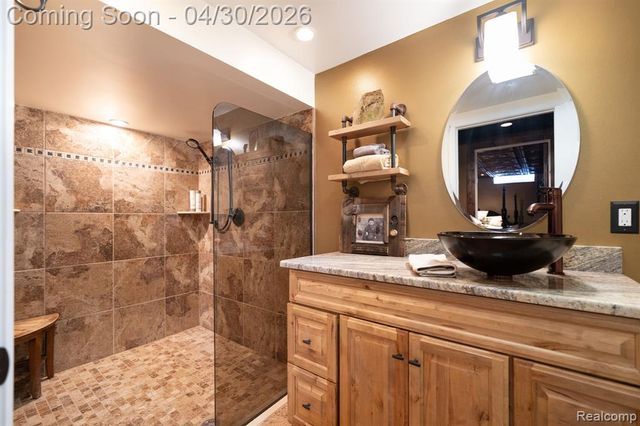 1220 Genesee Drive, Royal Oak, MI 48073