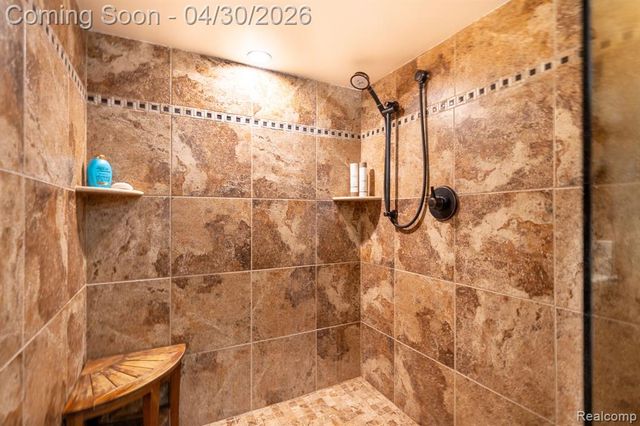 1220 Genesee Drive, Royal Oak, MI 48073