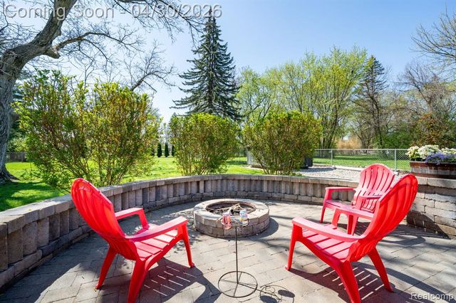 1220 Genesee Drive, Royal Oak, MI 48073