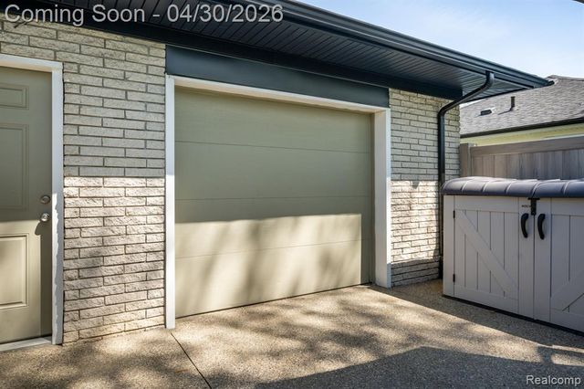 1220 Genesee Drive, Royal Oak, MI 48073