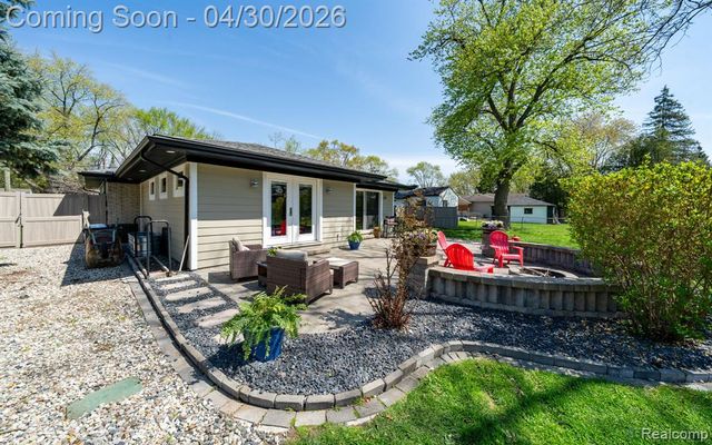 1220 Genesee Drive, Royal Oak, MI 48073