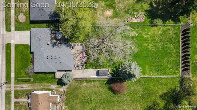 1220 Genesee Drive, Royal Oak, MI 48073
