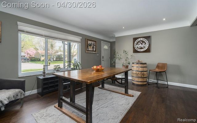 1220 Genesee Drive, Royal Oak, MI 48073