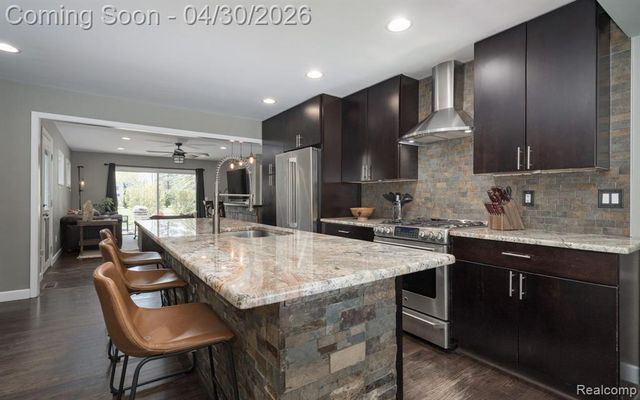 1220 Genesee Drive, Royal Oak, MI 48073