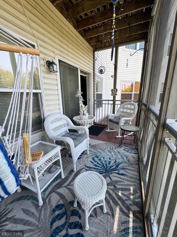 2231 Penn Place 114, North Saint Paul, MN 55109