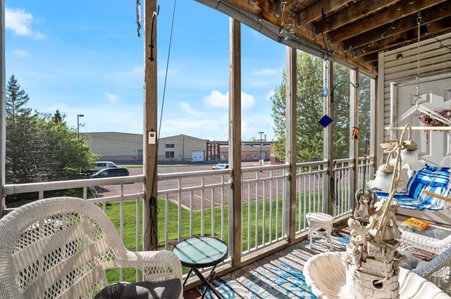 2231 Penn Place 114, North Saint Paul, MN 55109