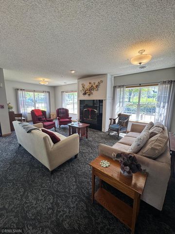 2231 Penn Place 114, North Saint Paul, MN 55109