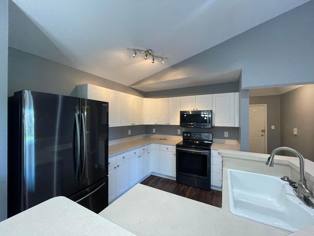 2001 Berrancher Drive, Columbus, OH 43228