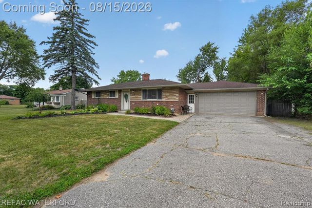 3476 Levee Street, Waterford, MI 48329