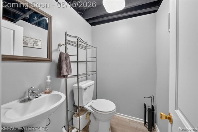 3476 Levee Street, Waterford, MI 48329