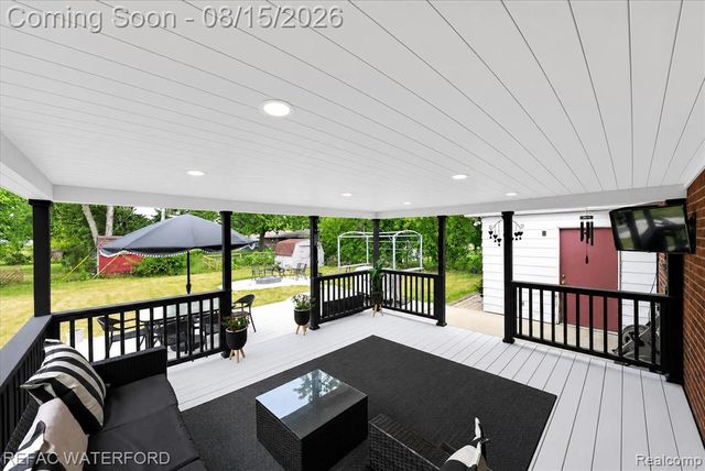 3476 Levee Street, Waterford, MI 48329