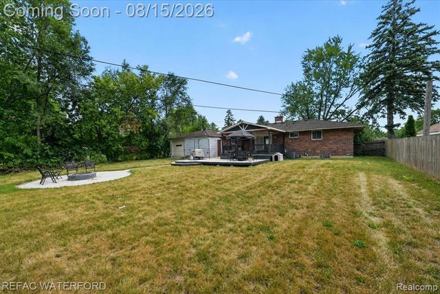 3476 Levee Street, Waterford, MI 48329