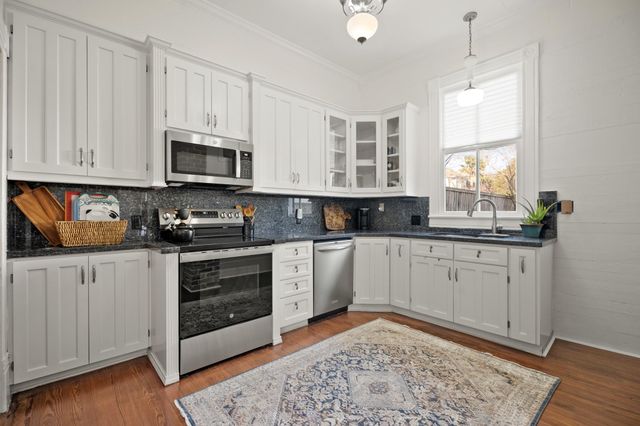 1512 25th Street, Galveston, TX 77550