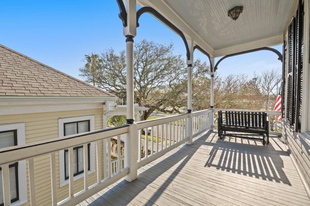1512 25th Street, Galveston, TX 77550