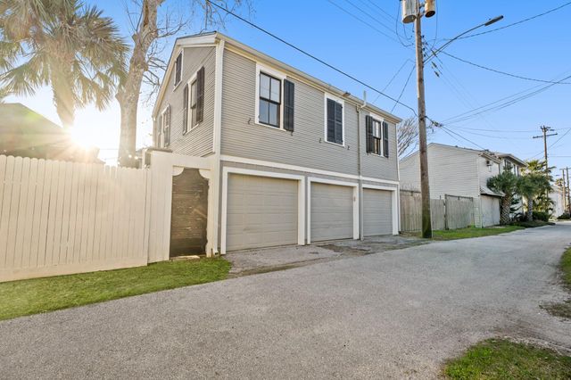 1512 25th Street, Galveston, TX 77550