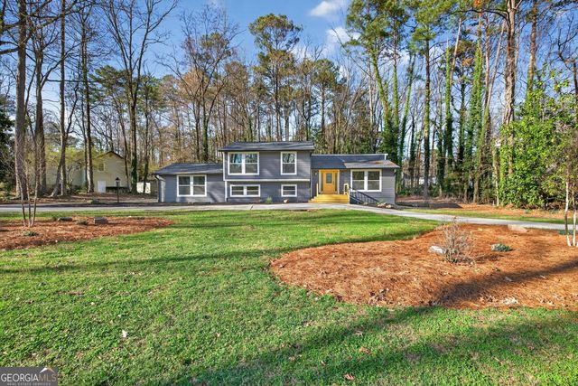 13 Perthshire Drive, Peachtree City, GA 30269