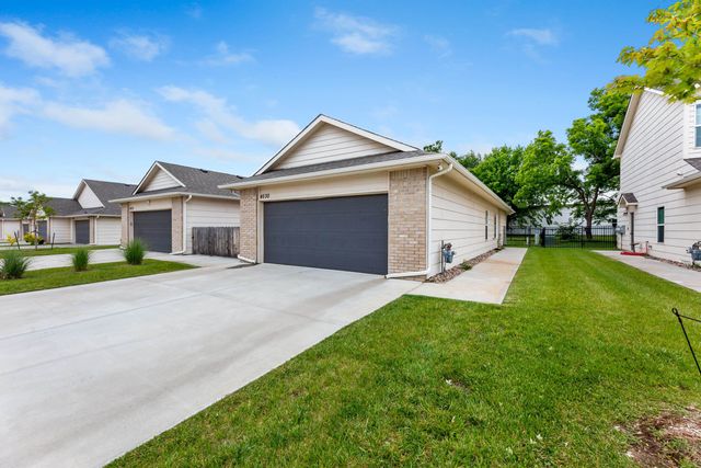4530 N Sandplum St, Wichita, KS 67205