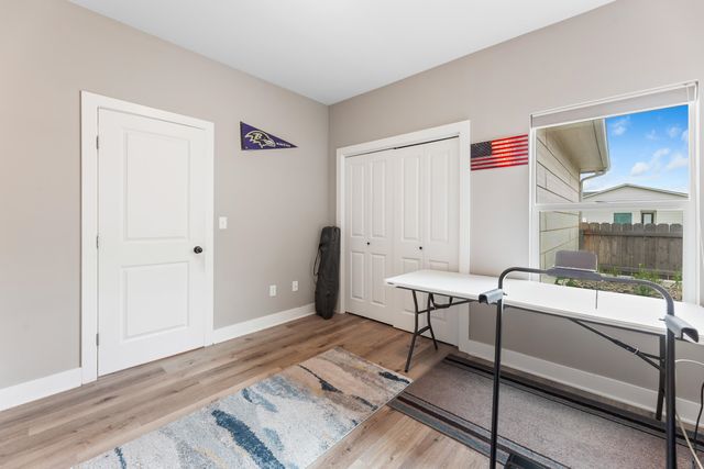4530 N Sandplum St, Wichita, KS 67205