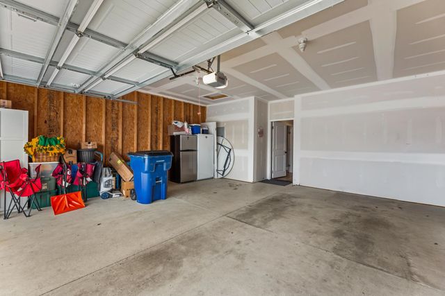 4530 N Sandplum St, Wichita, KS 67205