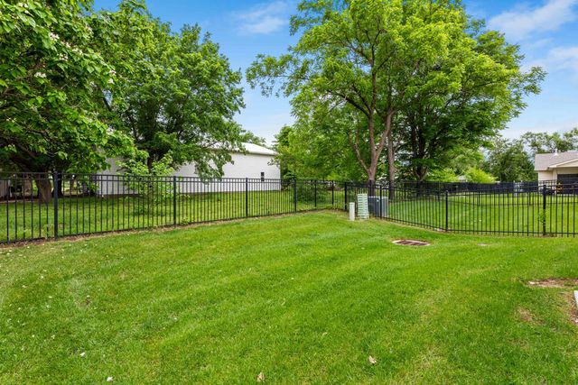4530 N Sandplum St, Wichita, KS 67205