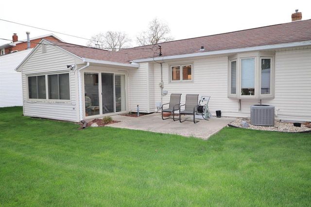 541 N Arch Street, Janesville, WI 53548