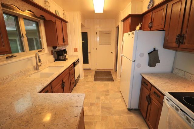 541 N Arch Street, Janesville, WI 53548