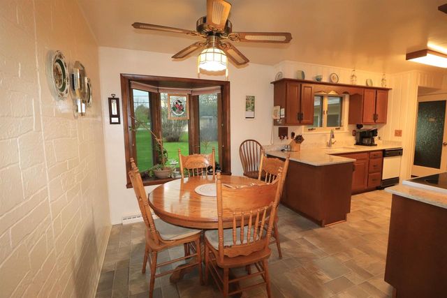 541 N Arch Street, Janesville, WI 53548