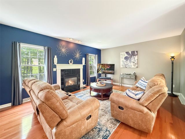 5820 FOREST Crossing, Erie, PA 16506