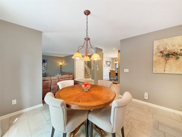 5820 FOREST Crossing, Erie, PA 16506