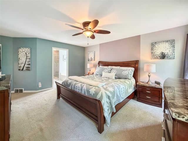 5820 FOREST Crossing, Erie, PA 16506