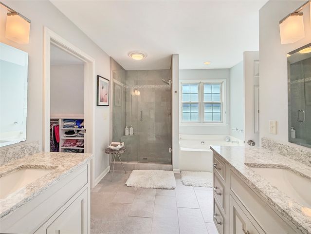 5820 FOREST Crossing, Erie, PA 16506